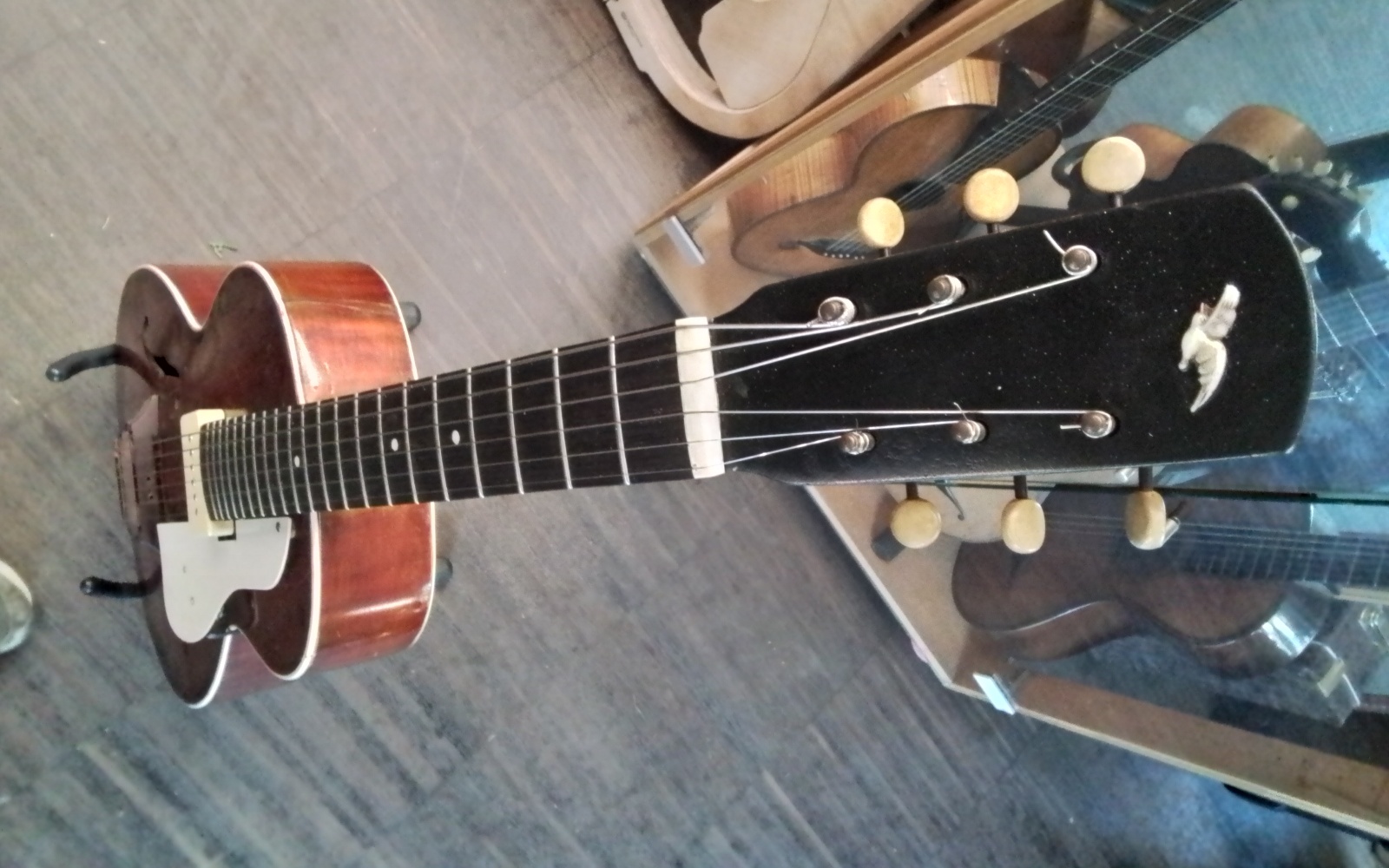 linzer Jazzgitarre Bild