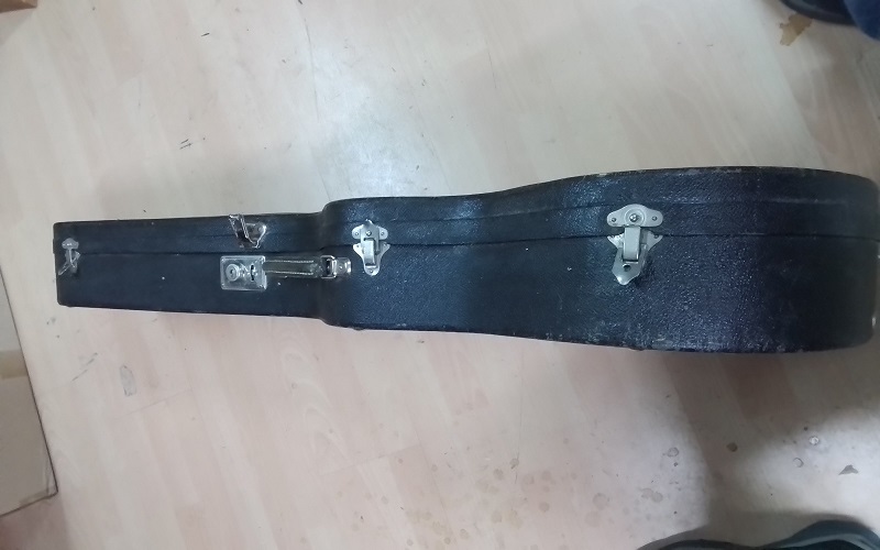 Kontragitarrenkoffer Bild