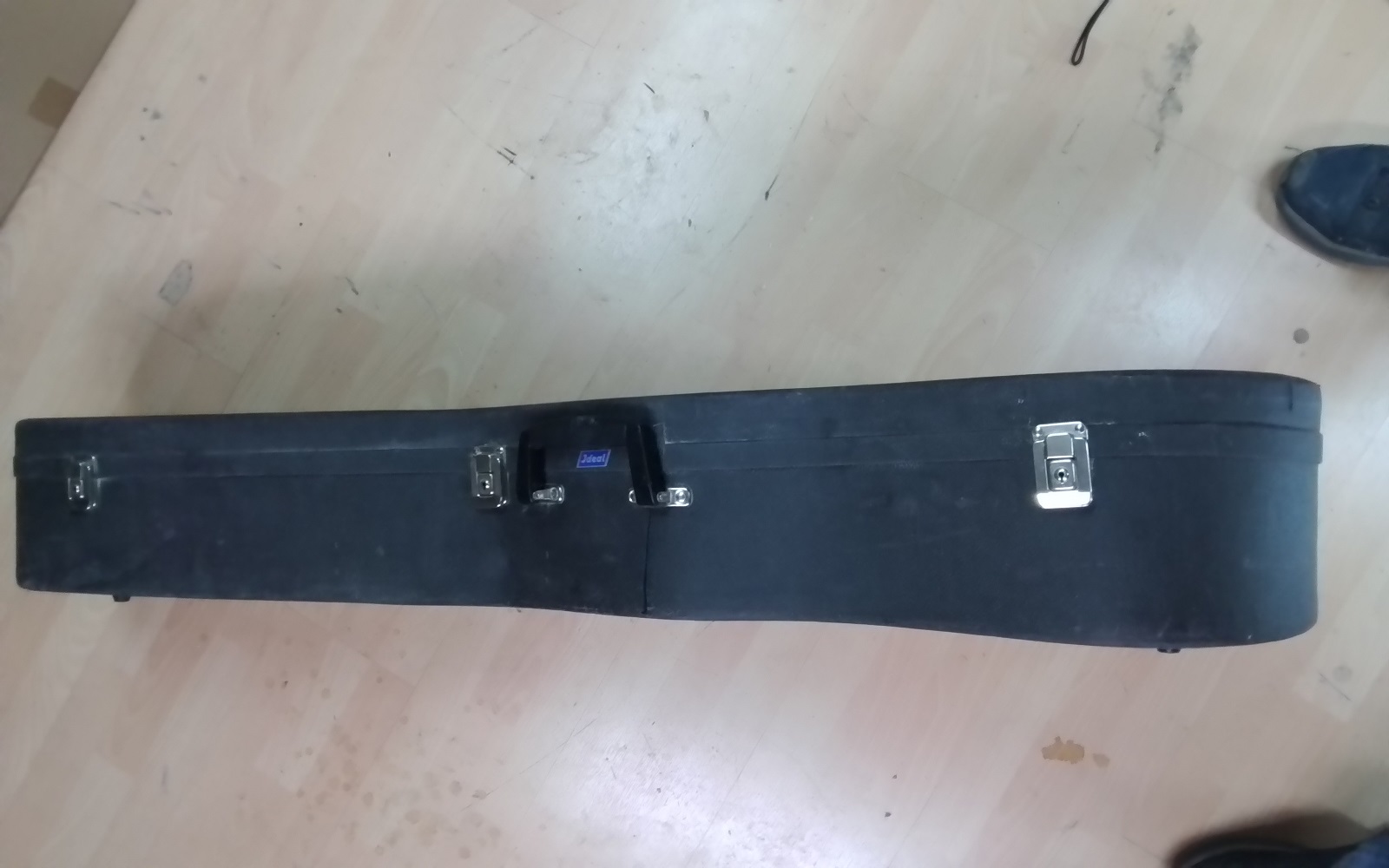 Kontragitarrenkoffer Bild