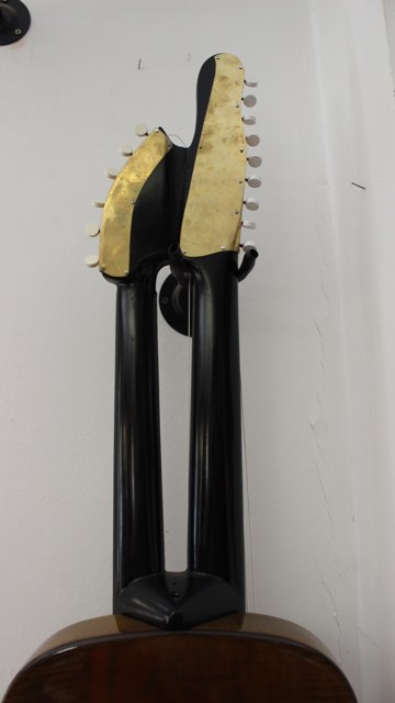 15 saitige Kontragitarre Ludwig Reisinger Bild
