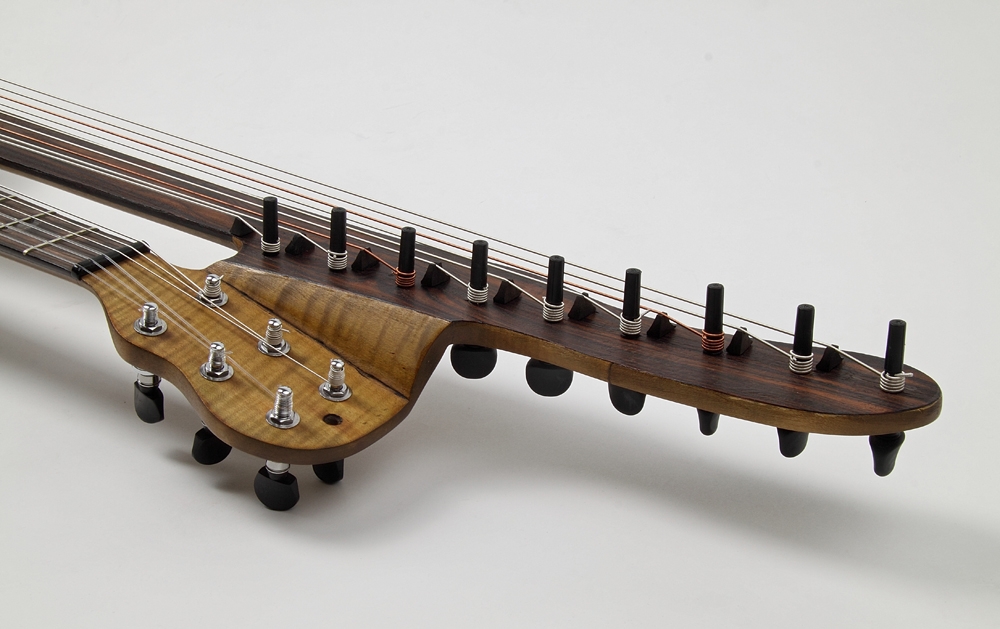 15 saitige Kontragitarre Ludwig Reisinger Bild