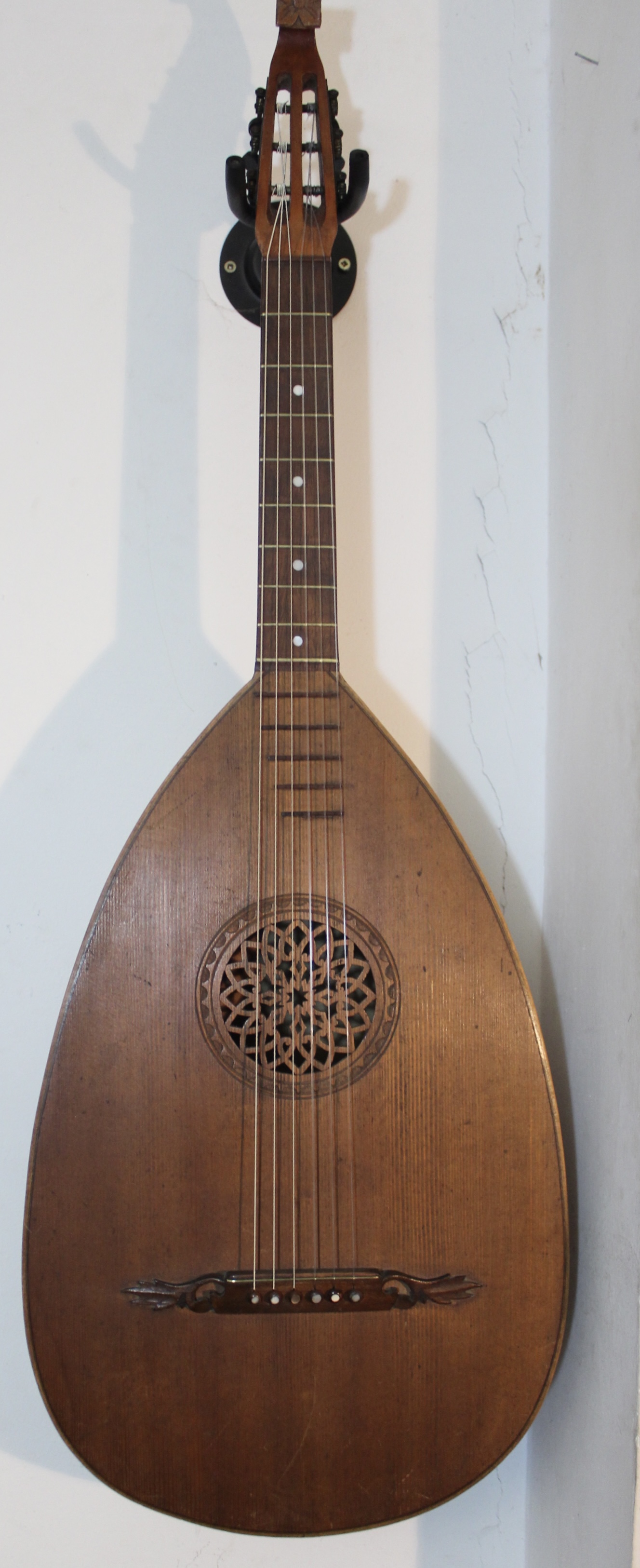 Gitarrenlaute Bild